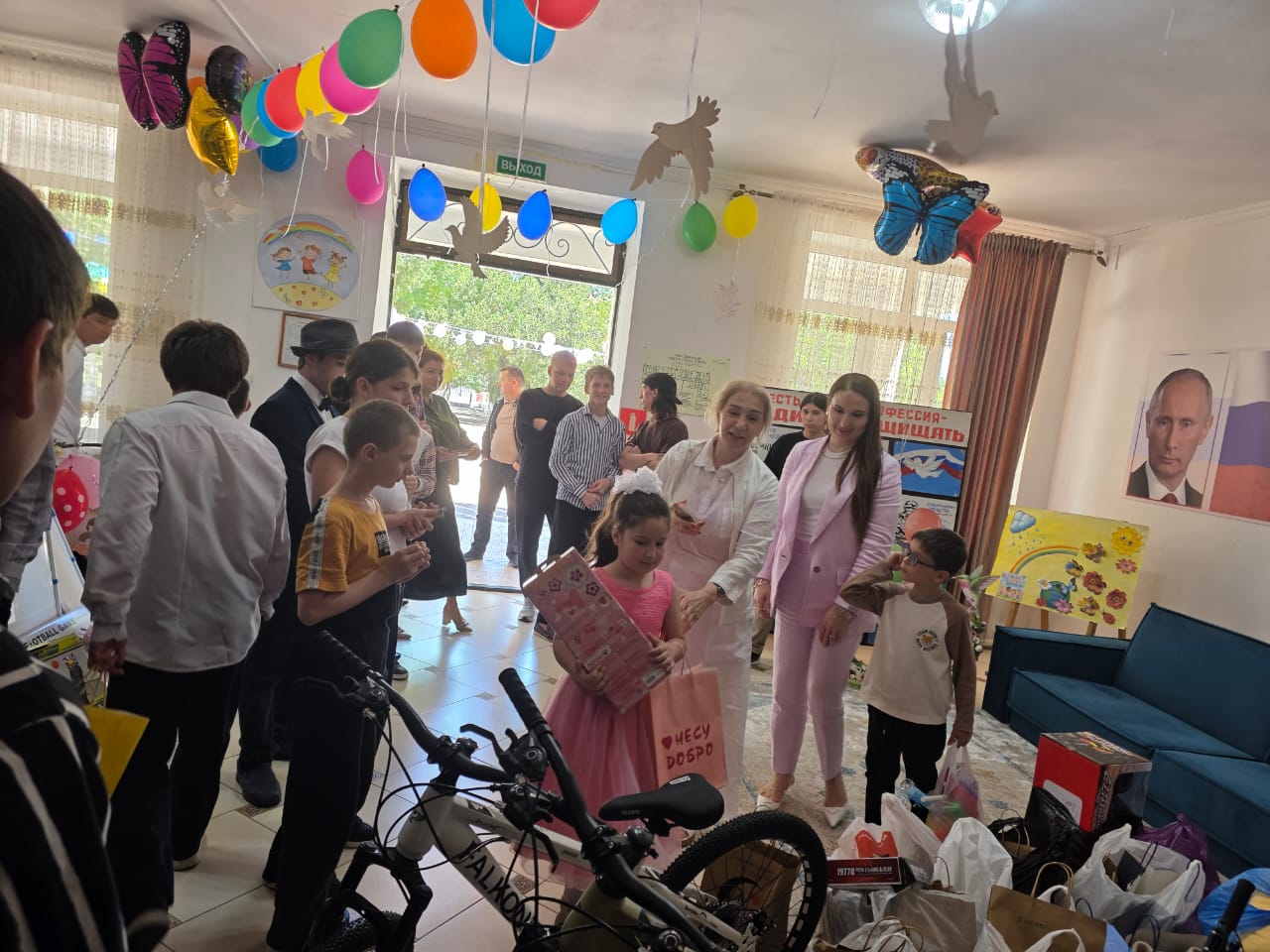 «Мы за счастливое детство»;